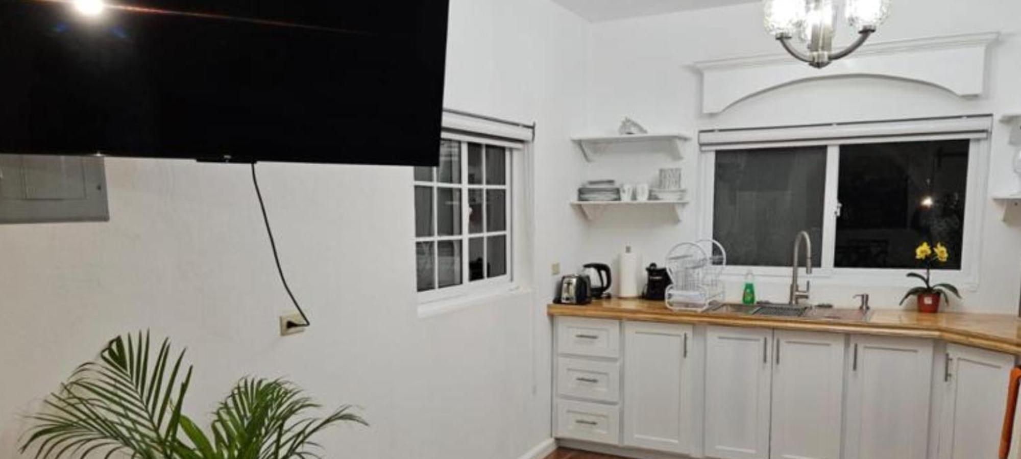 Alex'S Place - Tim Pappies 포트안토니오 외부 사진